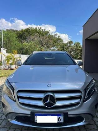 MERCEDES-BENZ GLA 200 1.6 CGI ADVANCE 16V TURBO FLEX 4P AUTOMÁTICO